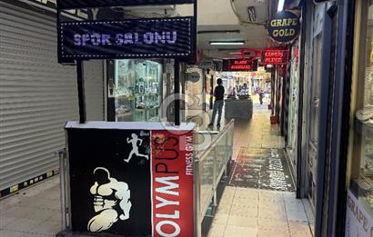 MALTEPE GEÇİT PASAJINDA GİRİŞ KATI 19M2 SATILIK MAĞAZA / DÜKKAN