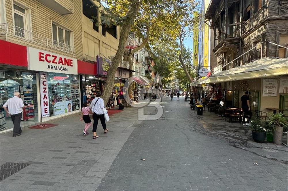 MALTEPE GEÇİT PASAJINDA GİRİŞ KATI 19M2 SATILIK MAĞAZA / DÜKKAN