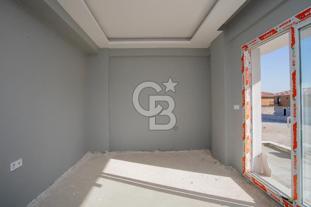 Foça Bağarası Kazım Dirik Mahallesinde Satılık 1+1 Dubleks Daire