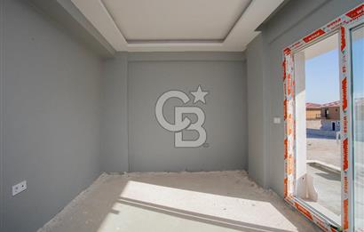Foça Bağarası Kazım Dirik Mahallesinde Satılık 1+1 Dubleks Daire