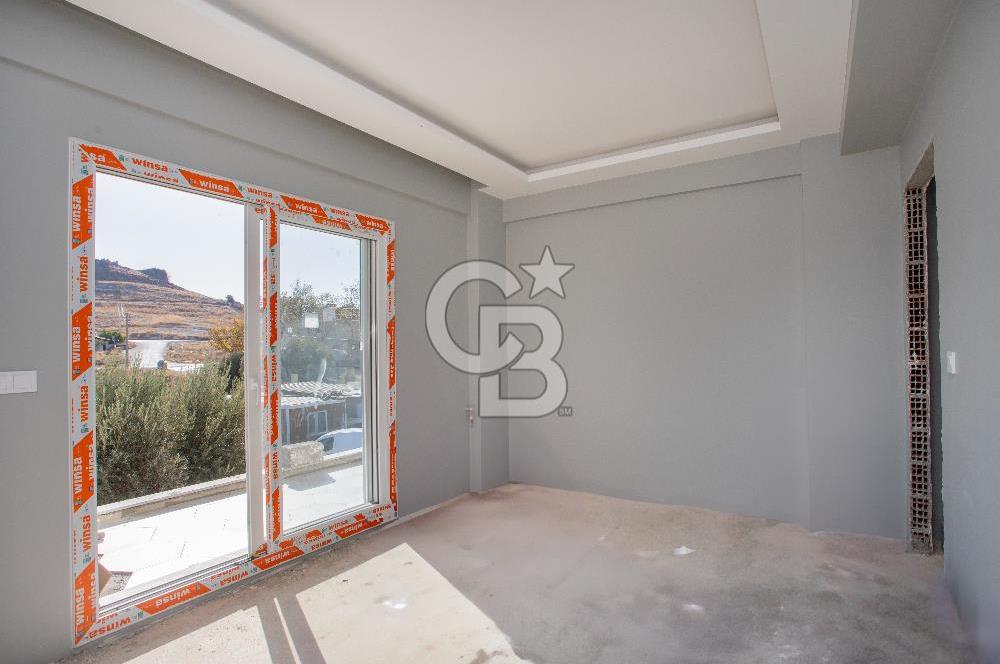 Foça Bağarası Kazım Dirik Mahallesinde Satılık 1+1 Dubleks Daire