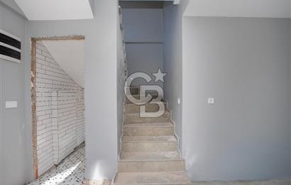 Foça Bağarası Kazım Dirik Mahallesinde Satılık 1+1 Dubleks Daire