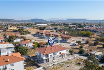 Foça Bağarası Kazım Dirik Mahallesinde Satılık 1+1 Dubleks Daire