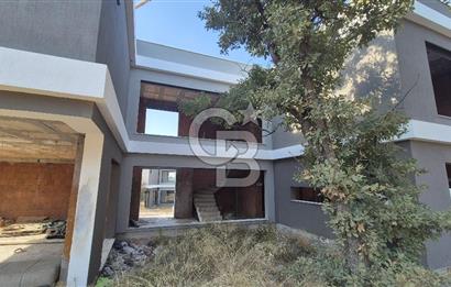 Urla 'ya 5 Km. Mesafede 6+2 Na Tamam Müstakil Villa