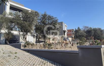 Urla 'ya 5 Km. Mesafede 6+2 Na Tamam Müstakil Villa