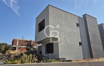 Urla 'ya 5 Km. Mesafede 6+2 Na Tamam Müstakil Villa