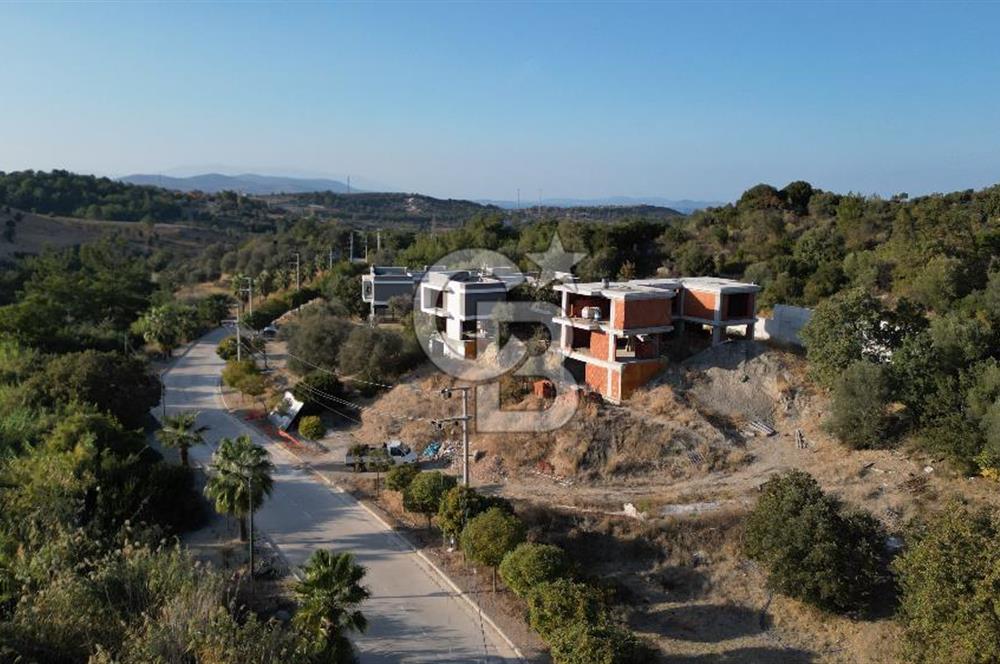 Urlaya 5 Kilometre Mesafede 6+2 Na Tamam Müstakil Villa