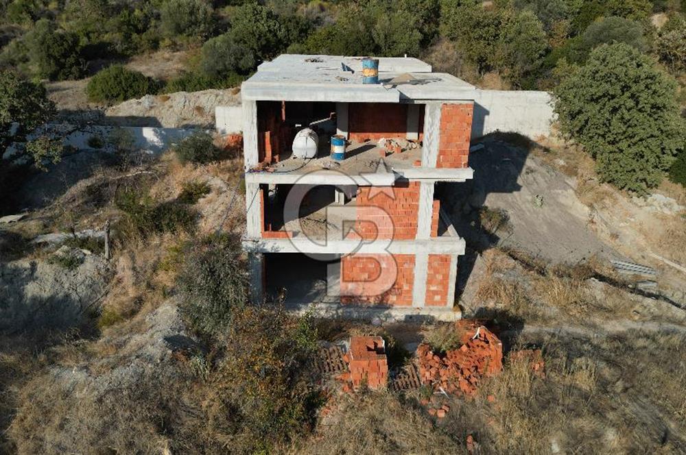 Urlaya 5 Kilometre Mesafede 6+2 Na Tamam Müstakil Villa