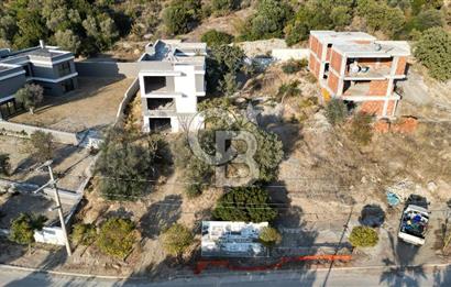 Urlaya 5 Kilometre Mesafede 6+2 Na Tamam Müstakil Villa