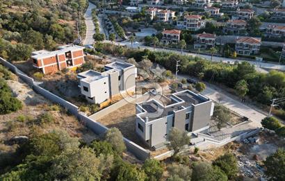 Urla 'ya 5 Km. Mesafede 6+2 Na Tamam Müstakil Villa