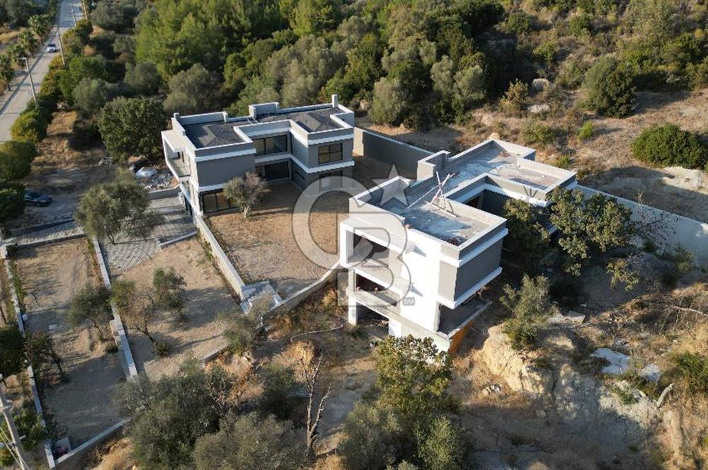 Urla 'ya 5 Km. Mesafede 6+2 Na Tamam Müstakil Villa