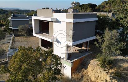 Urla 'ya 5 Km. Mesafede 6+2 Na Tamam Müstakil Villa