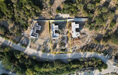 Urla 'ya 5 Km. Mesafede 6+2 Na Tamam Müstakil Villa