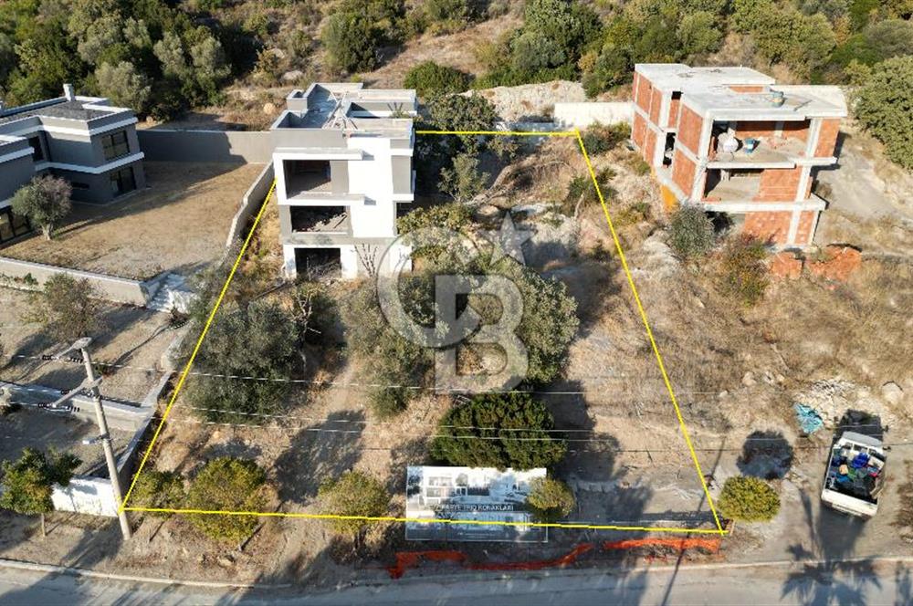 Urla 'ya 5 Km. Mesafede 6+2 Na Tamam Müstakil Villa