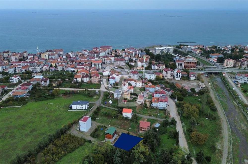 YAKAKENT'TE SATILIK İMARLI VİLLA ARSASI