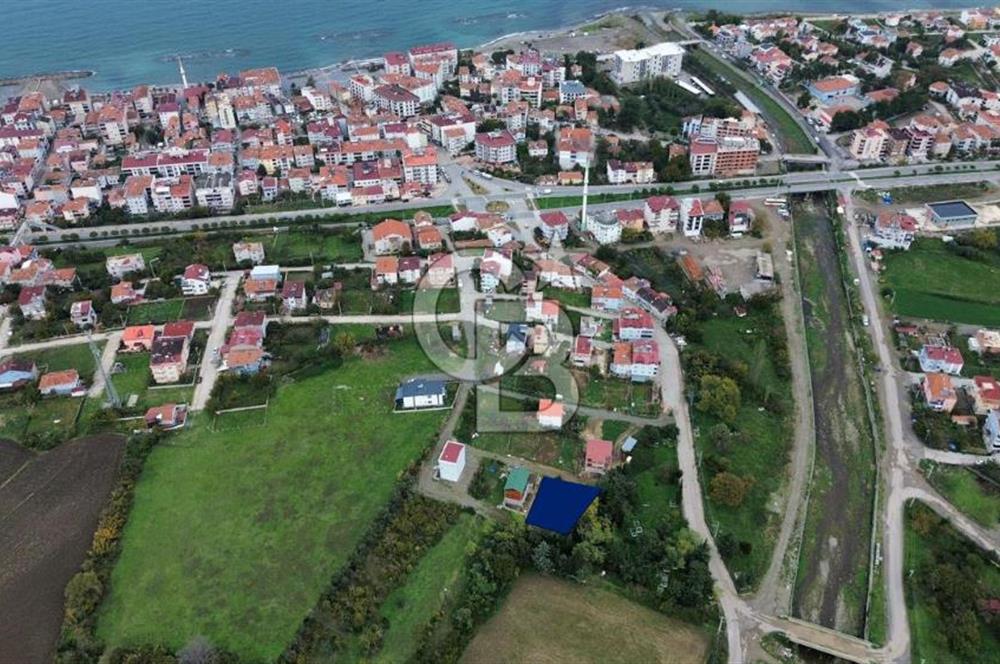 YAKAKENT'TE SATILIK İMARLI VİLLA ARSASI