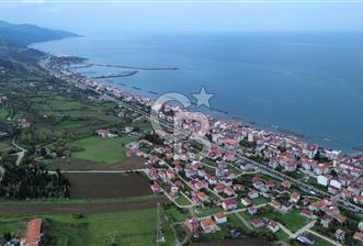 YAKAKENT'TE SATILIK İMARLI VİLLA ARSASI