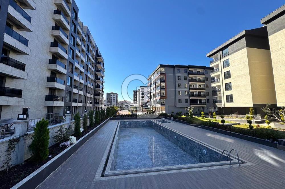 ÇANAKKALE ESENLER'DE SATILIK EŞSİZ LÜX DAİRE-GELECEK VAAT EDEN MİLLET BAHÇESİ PROJESİ MANZARALI
