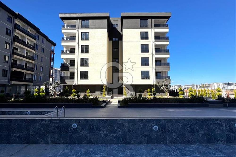 ÇANAKKALE ESENLER'DE SATILIK EŞSİZ LÜX DAİRE-GELECEK VAAT EDEN MİLLET BAHÇESİ PROJESİ MANZARALI