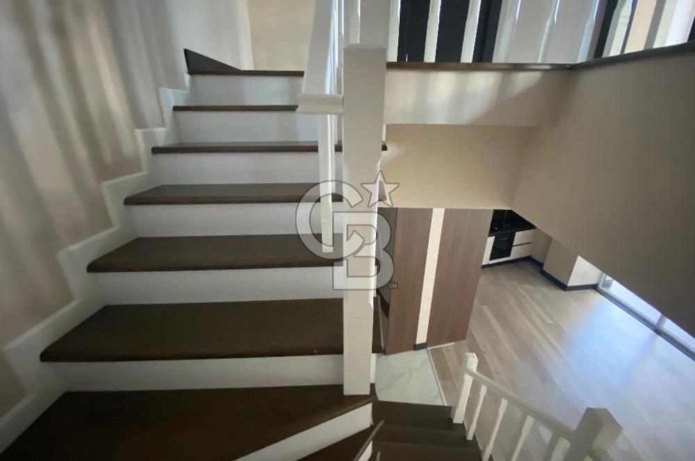 Meva sitesi satılık 2+1 bahçe dubleksi 