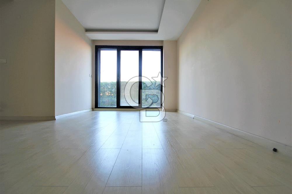 EDREMİT'İN EN PRESTİJLİ SİTESİNDE 4+1 BAHÇE KATI LÜKS DAİRE