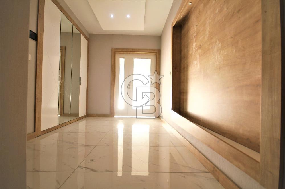 EDREMİT'İN EN PRESTİJLİ SİTESİNDE 4+1 BAHÇE KATI LÜKS DAİRE