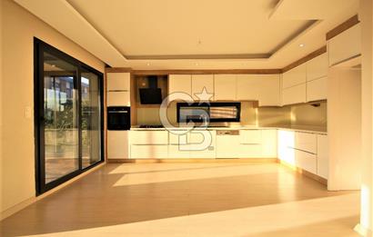 EDREMİT'İN EN PRESTİJLİ SİTESİNDE 4+1 BAHÇE KATI LÜKS DAİRE