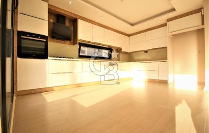EDREMİT'İN EN PRESTİJLİ SİTESİNDE 4+1 BAHÇE KATI LÜKS DAİRE