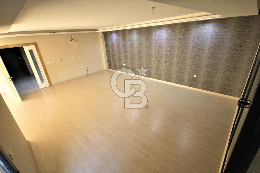 EDREMİT'İN EN PRESTİJLİ SİTESİNDE 4+1 BAHÇE KATI LÜKS DAİRE