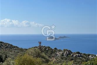CB GİZ'DEN KAŞ KÖRDERE'DE DENİZ MANZARALI SATILIK 680 m2 ARSA