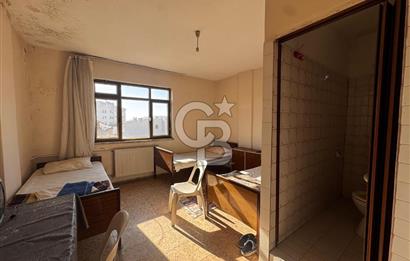 ÇANAKKALE BARLAR SOKAĞIDA DENİZ MANZARALI SATILIK PANSİYON