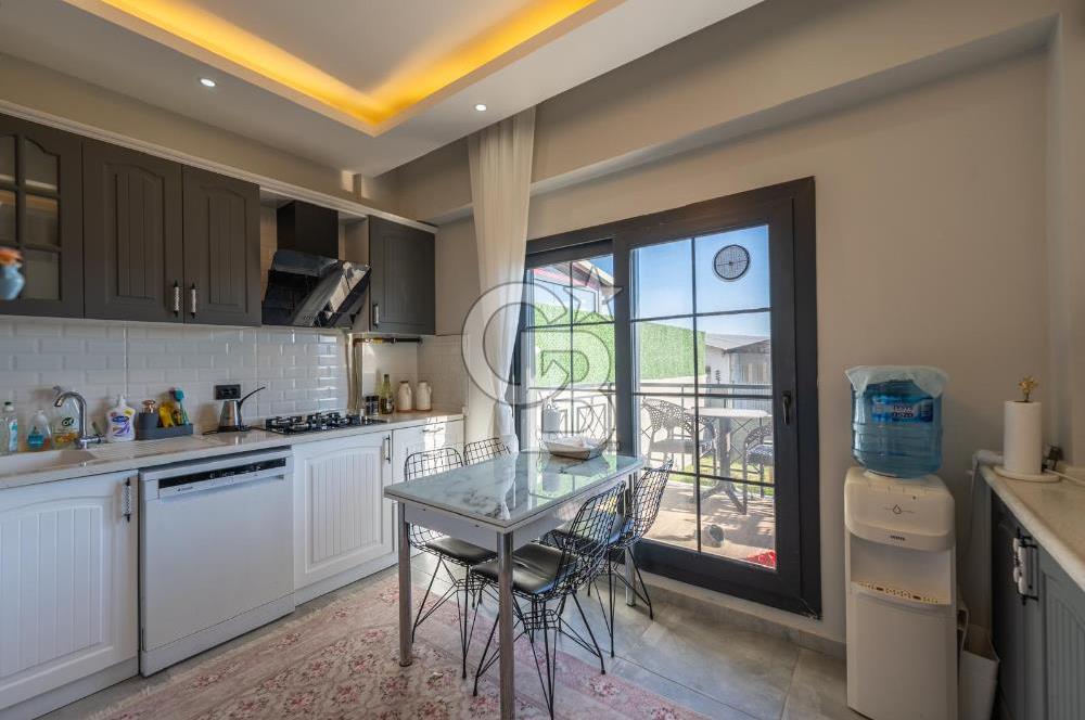 Çeşme'de Denize Sıfır Yatırımlık Kaçırılmıyacak Fırsat Villa