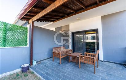 Çeşme'de Denize Sıfır Yatırımlık Kaçırılmıyacak Fırsat Villa