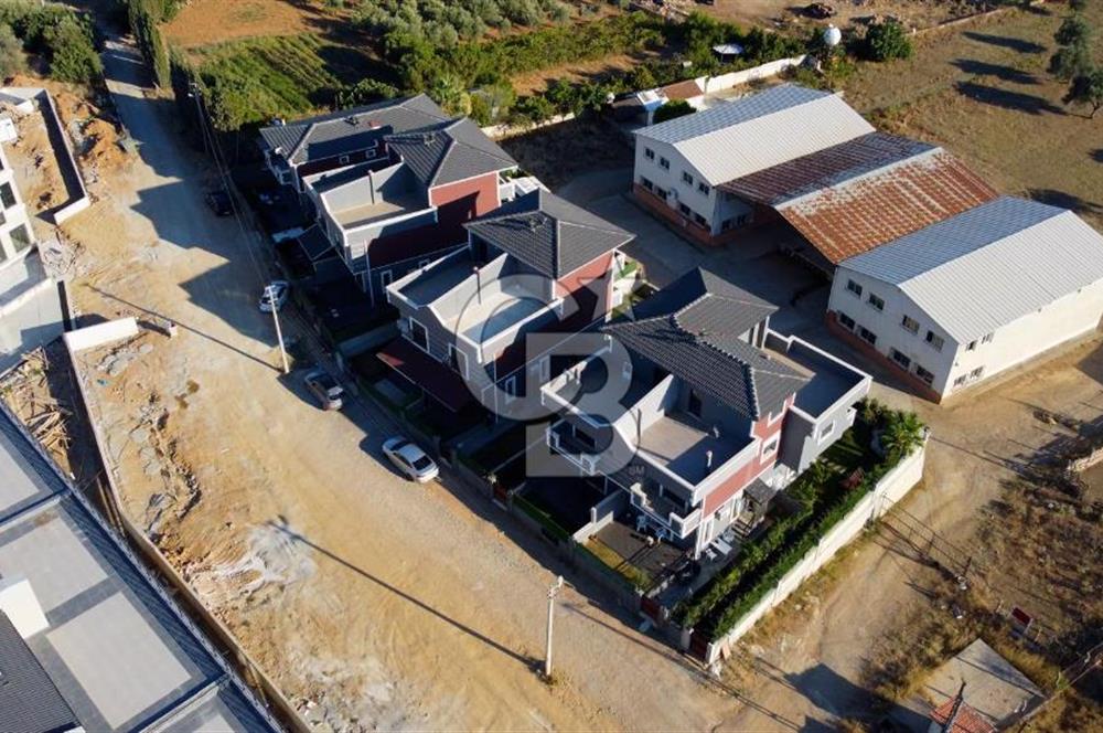 Çeşme'de Denize Sıfır Yatırımlık Kaçırılmıyacak Fırsat Villa