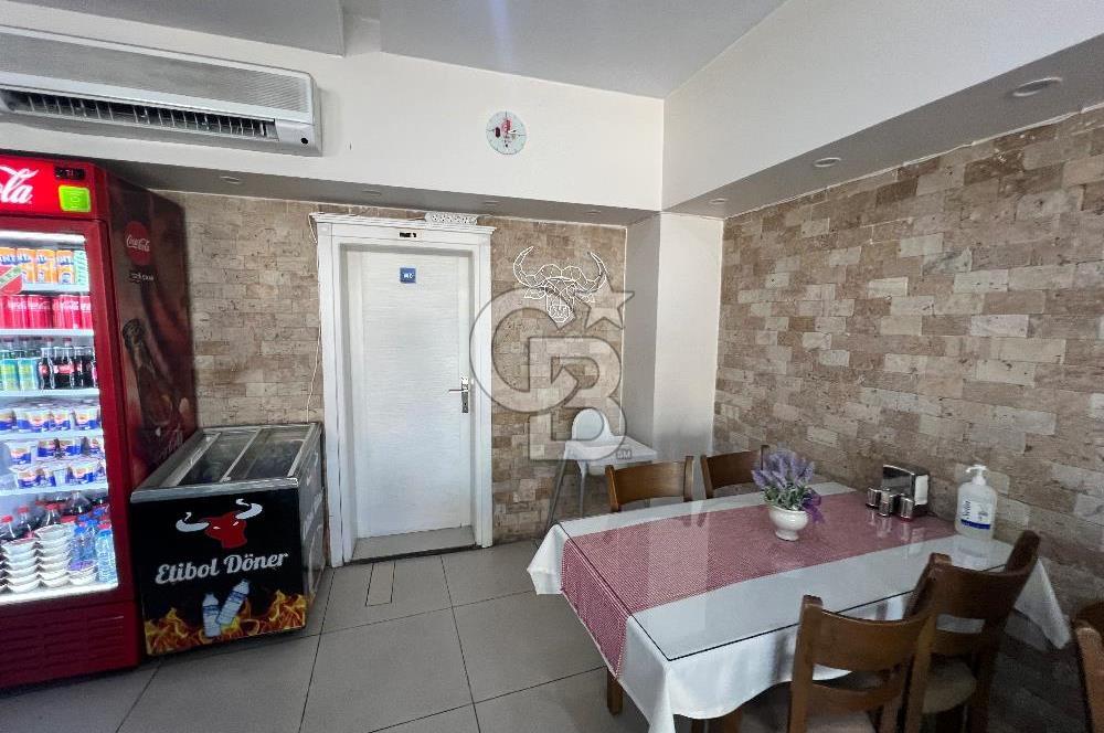 Karşıyaka’da Anadolu Caddesi üzeri 140m2 Devirli Dönerci