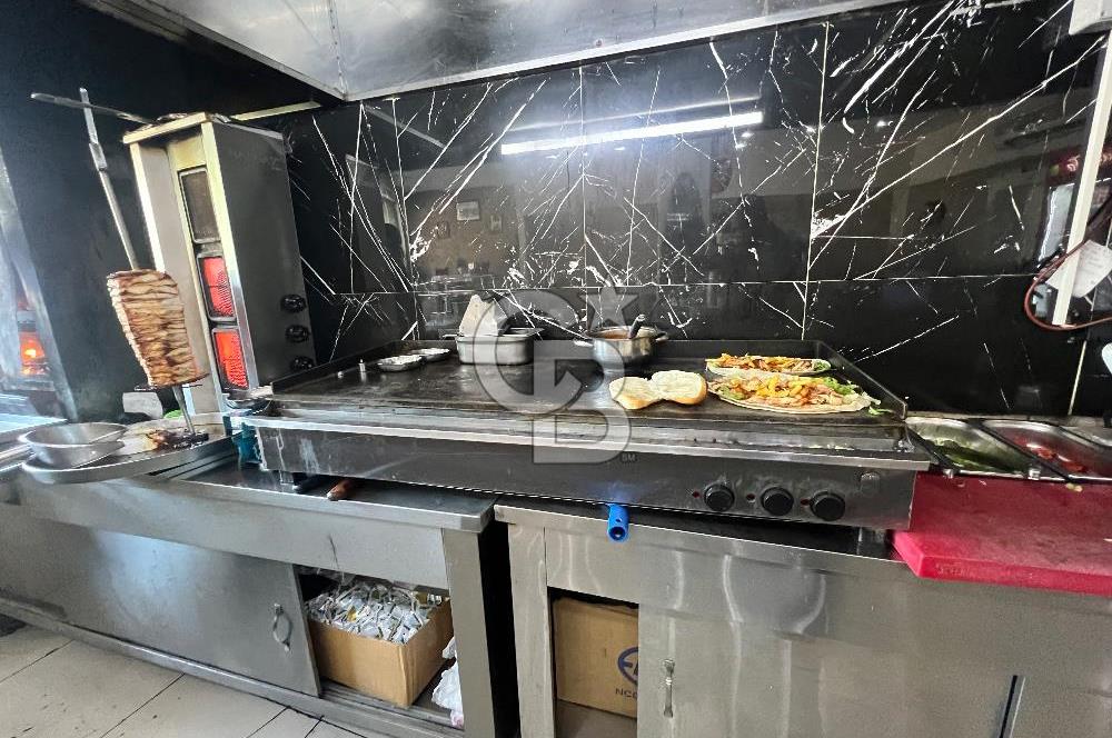 Karşıyaka’da Anadolu Caddesi üzeri 140m2 Devirli Dönerci