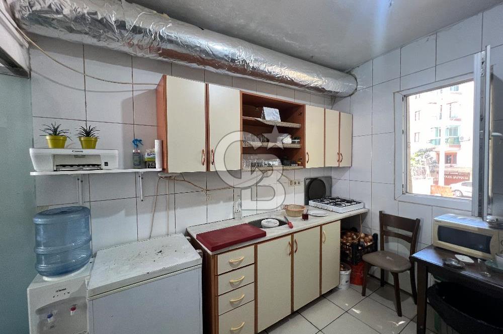 Karşıyaka’da Anadolu Caddesi üzeri 140m2 Devirli Dönerci