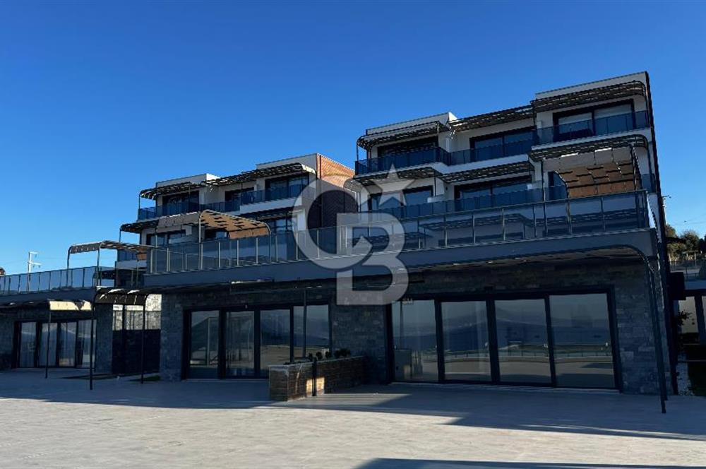 Çeşme Ayasaranda 'da Deniz Manzaralı Eşyalı Daire