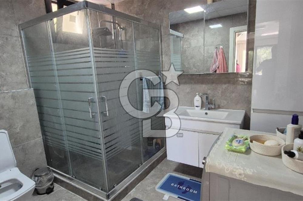 Buca Belenbaşın’da 7+1 Satılık Havuzlu Müstakil Villa