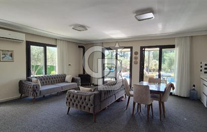Buca Belenbaşın’da 7+1 Satılık Havuzlu Müstakil Villa