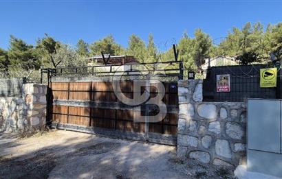 Buca Belenbaşın’da 7+1 Satılık Havuzlu Müstakil Villa