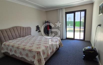 Buca Belenbaşın’da 7+1 Satılık Havuzlu Müstakil Villa