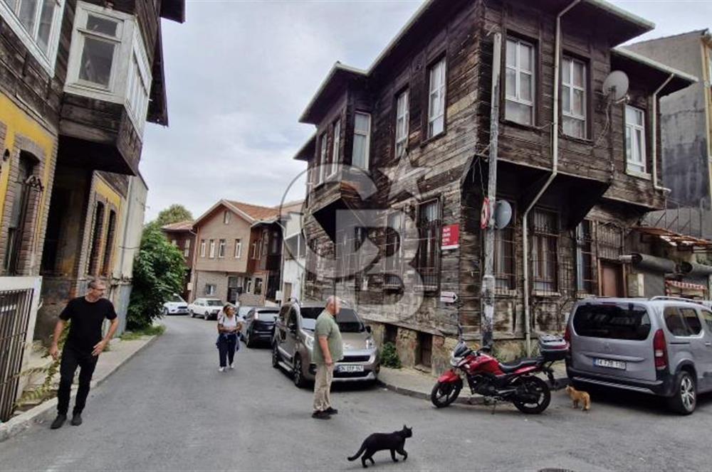 KadirHas Üni. Ark. 2 Katlı Ev 2 Dükkan 2.grup Tarihi Eser Yapı