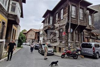 KadirHas Üni. Ark. 2 Katlı Ev 2 Dükkan 2.grup Tarihi Eser Yapı