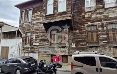 KadirHas Üni. Ark. 2 Katlı Ev 2 Dükkan 2.grup Tarihi Eser Yapı
