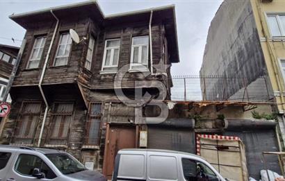 KadirHas Üni. Ark. 2 Katlı Ev 2 Dükkan 2.grup Tarihi Eser Yapı