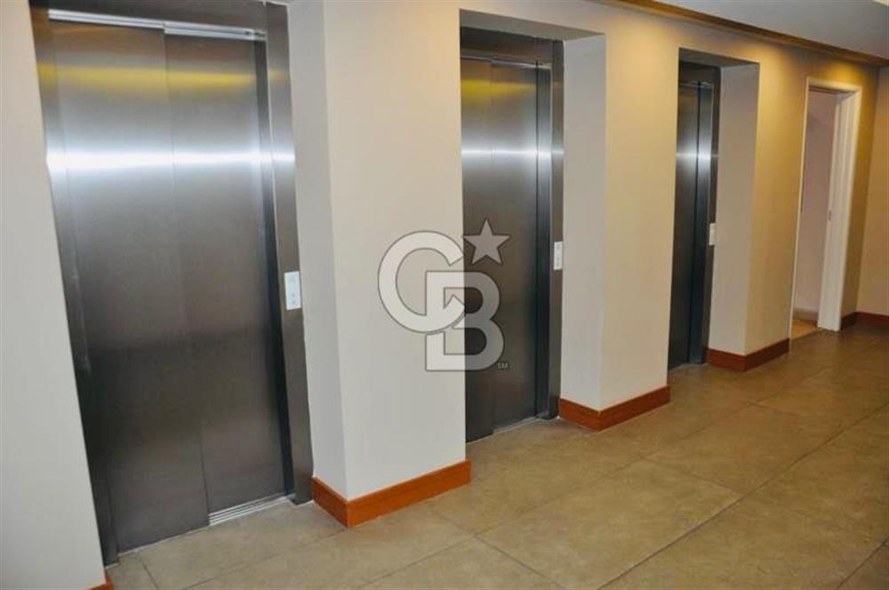 Avcılar Toya Vistada Manzaralı Otoparklı Satılık Daire