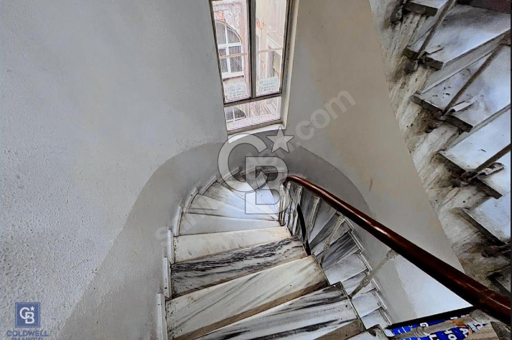 KEMANKEŞ'DE KARAKÖY PASAJ'INDA 7M2 OFİS&DEPO