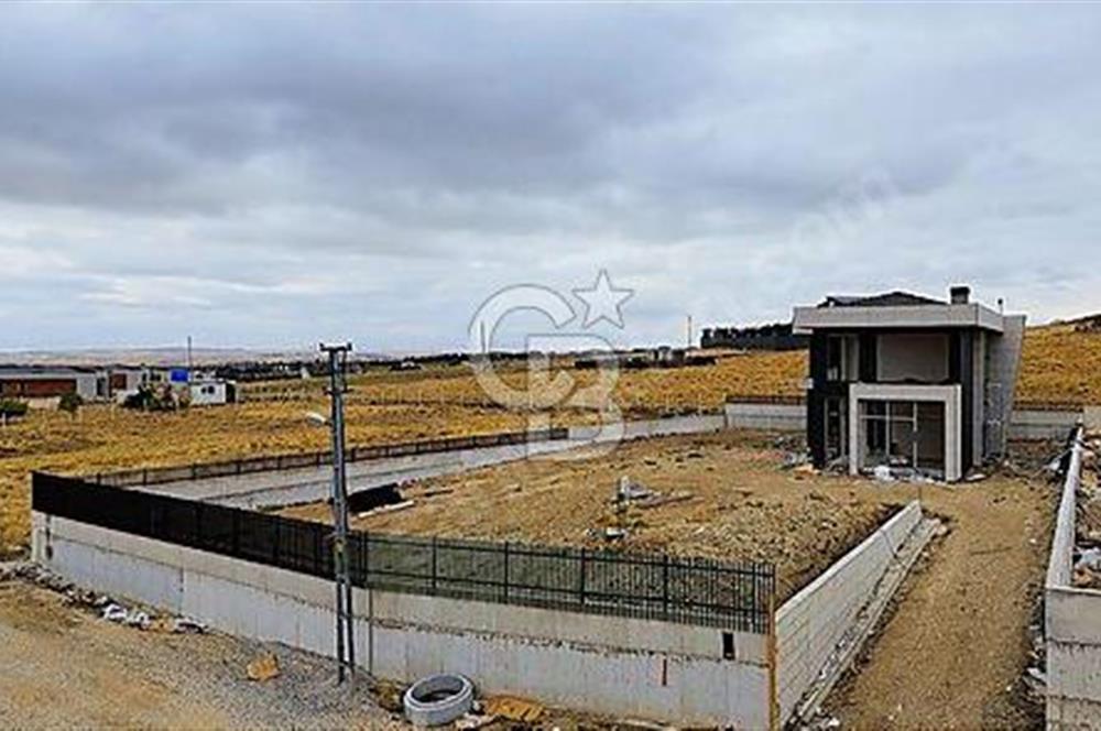 Gölbaşı Hacılar'da 450m2 Villa