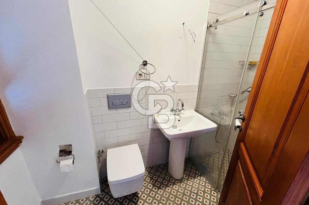 Fatih Ayvansaray Satılık 210m2 Komple Bina 6 Katlı